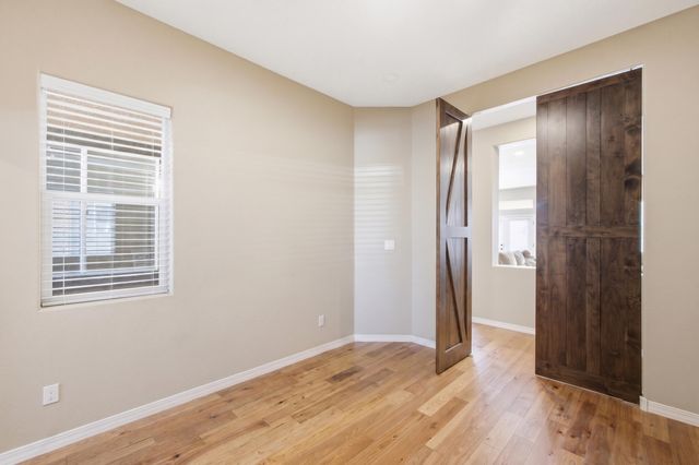 520 Pecos River Road SW, Los Lunas, NM 87031
