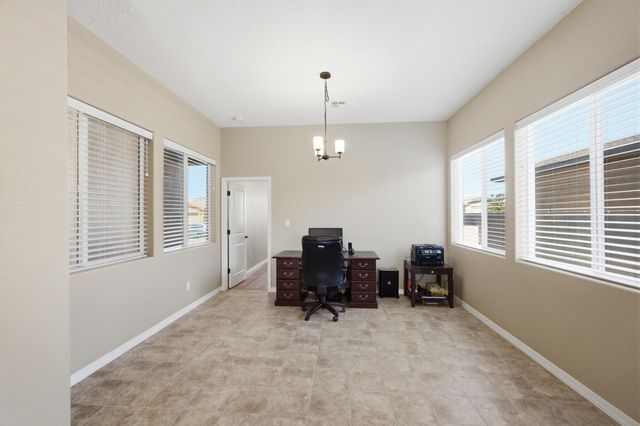 520 Pecos River Road SW, Los Lunas, NM 87031