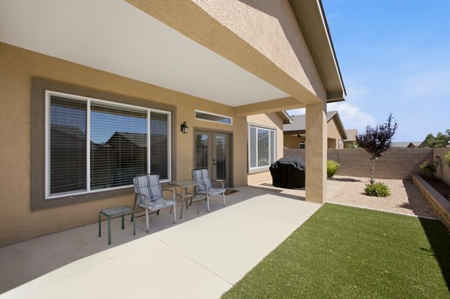 520 Pecos River Road SW, Los Lunas, NM 87031