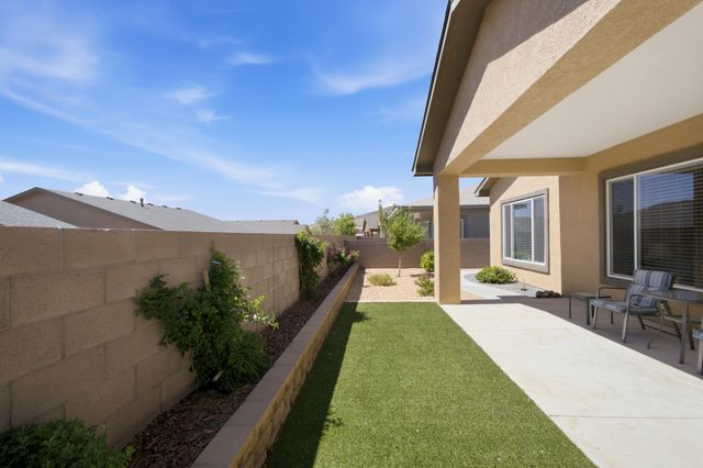 520 Pecos River Road SW, Los Lunas, NM 87031