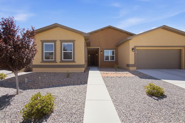 520 Pecos River Road SW, Los Lunas, NM 87031