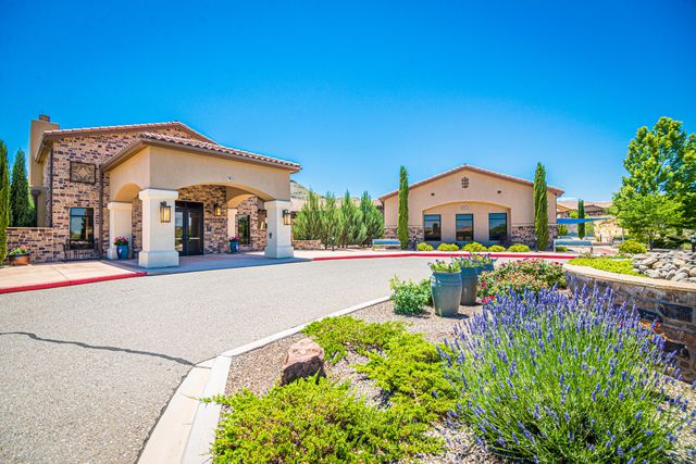 520 Pecos River Road SW, Los Lunas, NM 87031