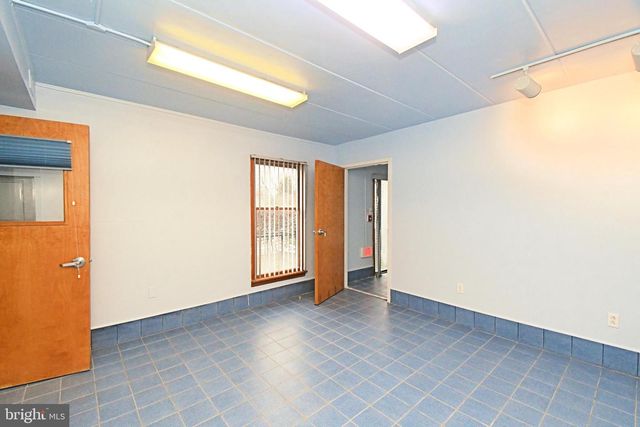 608 EASTON RD, Willow Grove, PA 19090