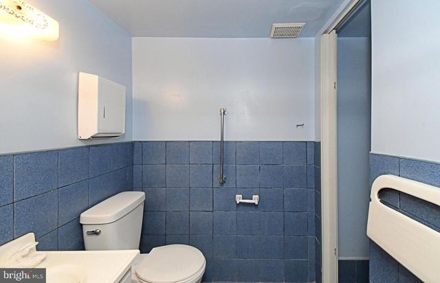 608 EASTON RD, Willow Grove, PA 19090