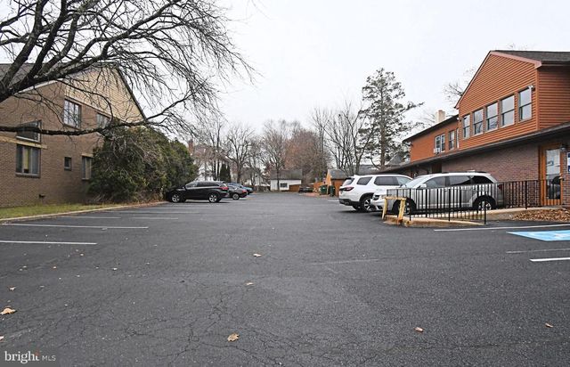 608 EASTON RD, Willow Grove, PA 19090