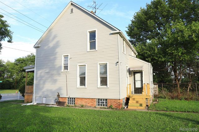 5738 Van Dyke Street, Detroit, MI 48213