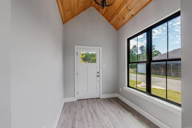 105 Easy Street, Maumelle, AR 72113