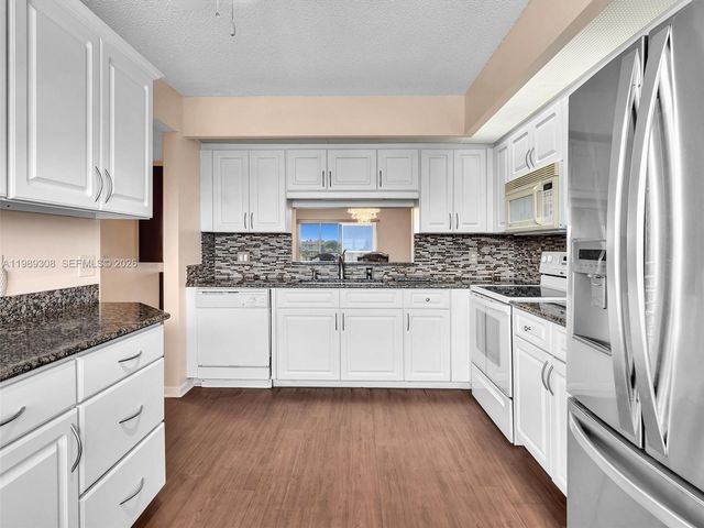 800 SW 125th Way 407O, Pembroke Pines, FL 33027