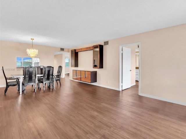 800 SW 125th Way 407O, Pembroke Pines, FL 33027