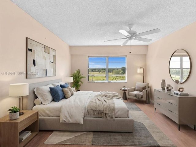 800 SW 125th Way 407O, Pembroke Pines, FL 33027