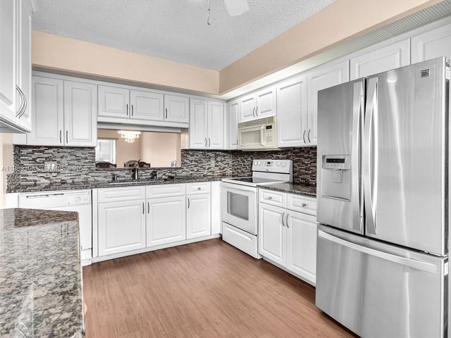 800 SW 125th Way 407O, Pembroke Pines, FL 33027