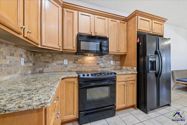 110 Cole, Warner Robins, GA 31088