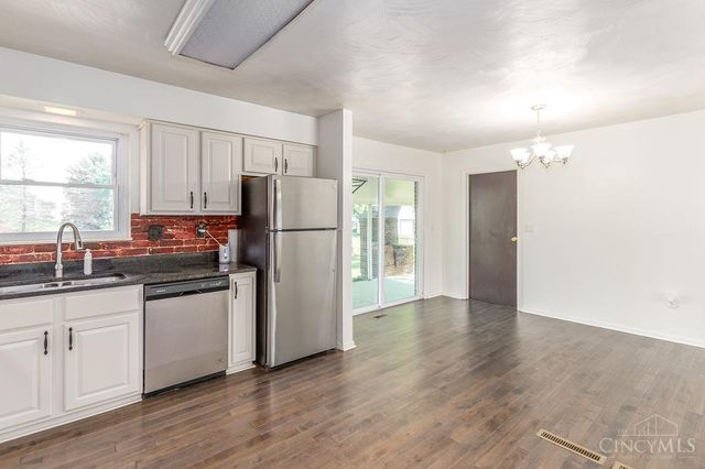 8831 Twincreek Drive, Franklin Twp, OH 45005