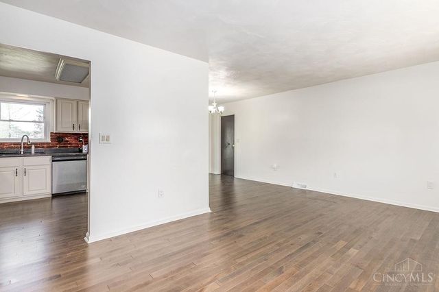 8831 Twincreek Drive, Franklin Twp, OH 45005
