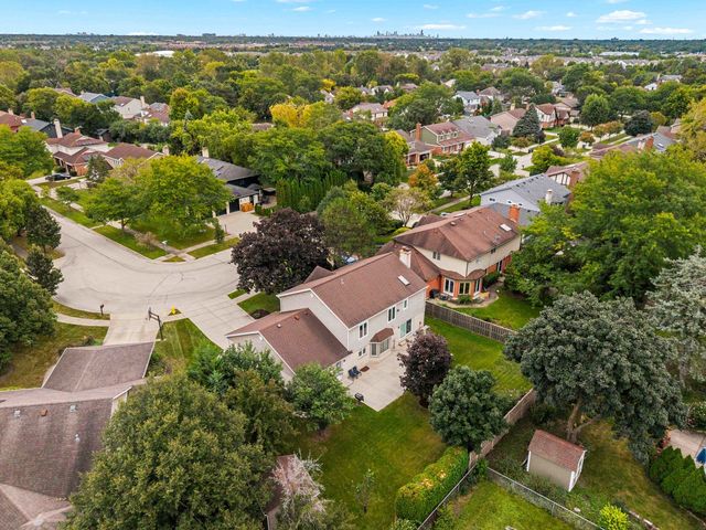 2334 Phillips Drive, Glenview, IL 60026