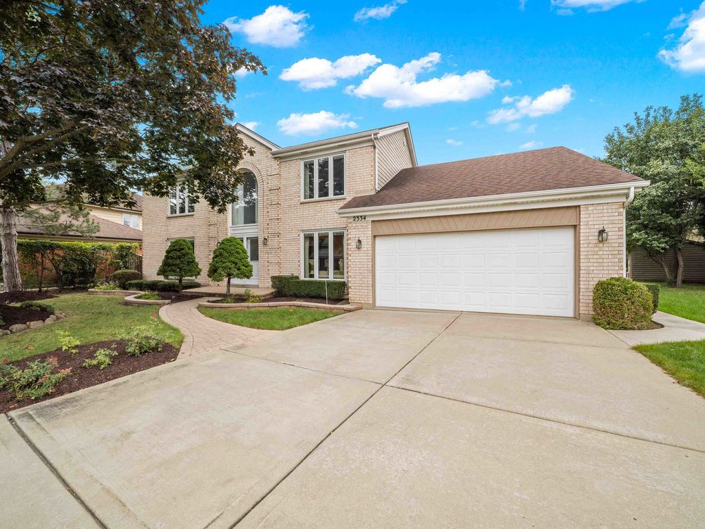 2334 Phillips Drive, Glenview, IL 60026