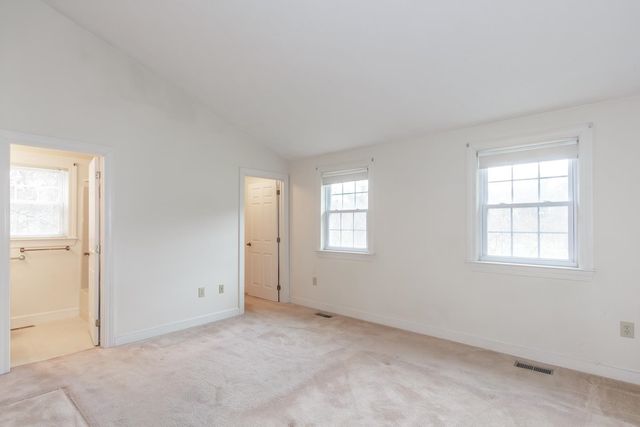 214 Winding Pond Road, Londonderry, NH 03053