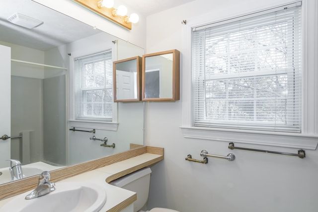 214 Winding Pond Road, Londonderry, NH 03053