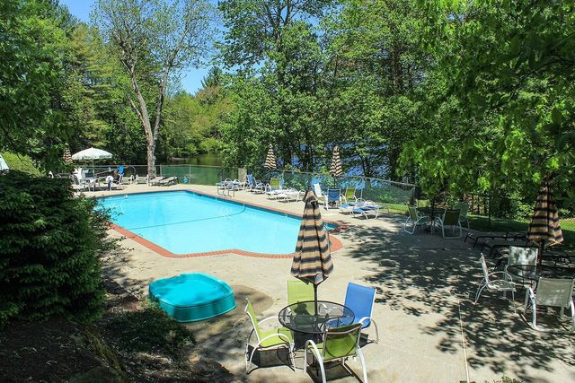 214 Winding Pond Road, Londonderry, NH 03053