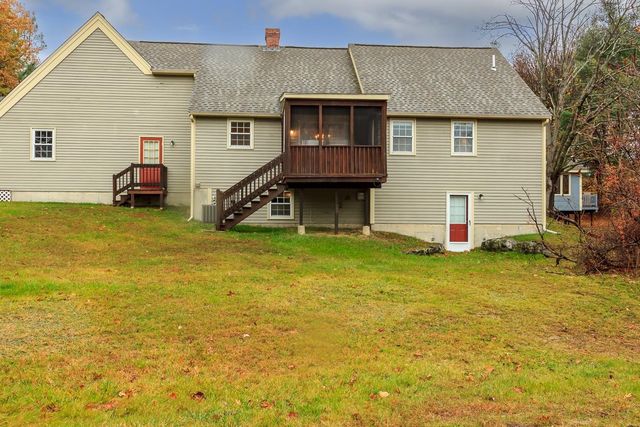 214 Winding Pond Road, Londonderry, NH 03053