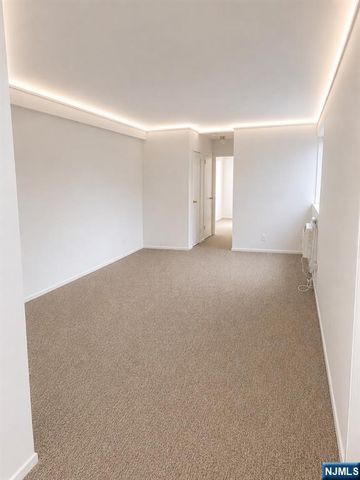 2345 Linwood Avenue 1A, Fort Lee, NJ 07024
