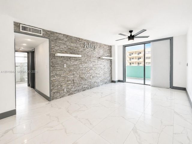 1825 W 44th Pl 501, Hialeah, FL 33012