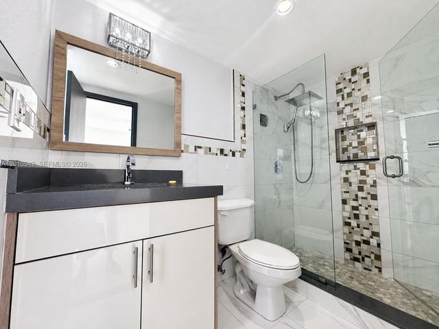 1825 W 44th Pl 501, Hialeah, FL 33012