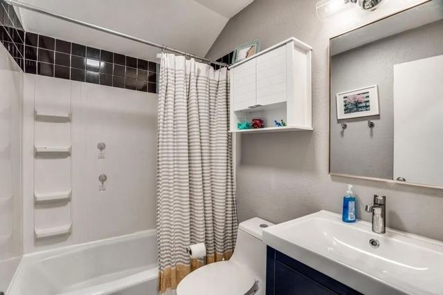 2116 Oak Brook Drive, Richardson, TX 75081