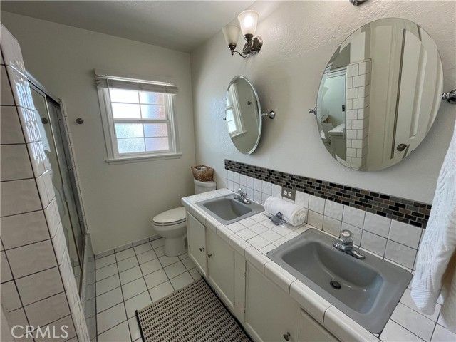 11155 Gaviota, Granada Hills (los Angeles), CA 91344