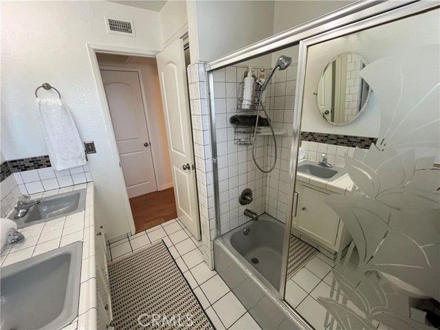 11155 Gaviota, Granada Hills (los Angeles), CA 91344