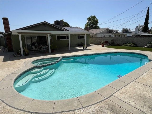 11155 Gaviota, Granada Hills (los Angeles), CA 91344