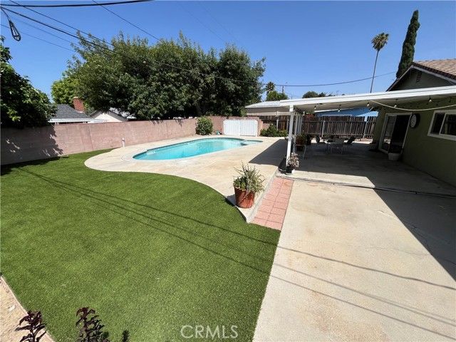11155 Gaviota, Granada Hills (los Angeles), CA 91344