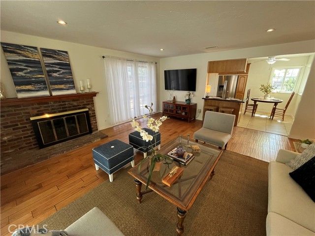 11155 Gaviota, Granada Hills (los Angeles), CA 91344