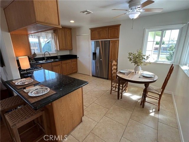 11155 Gaviota, Granada Hills (los Angeles), CA 91344