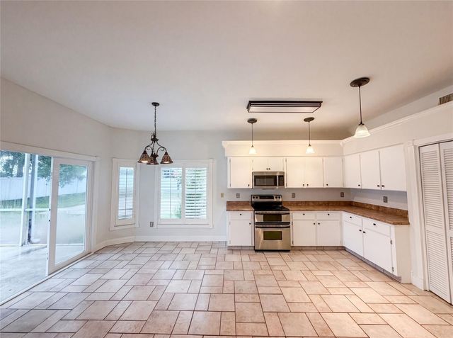 1701 LARABIE COURT, Brandon, FL 33511