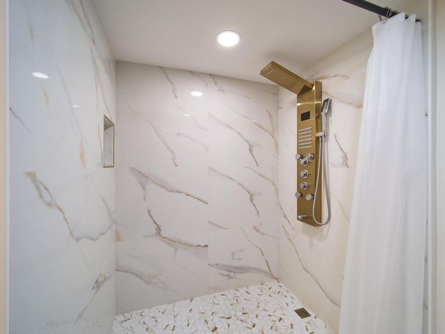 124 Lakeshore Drive 829, North Palm Beach, FL 33408