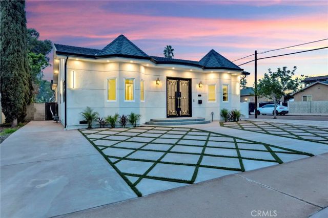 8149 Saint Clair Avenue, North Hollywood, CA 91605