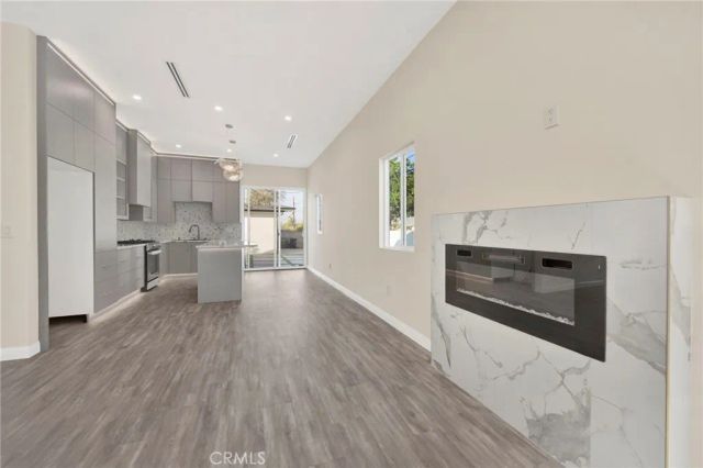 8149 Saint Clair Avenue, North Hollywood, CA 91605