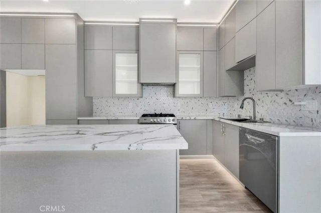 8149 Saint Clair Avenue, North Hollywood, CA 91605