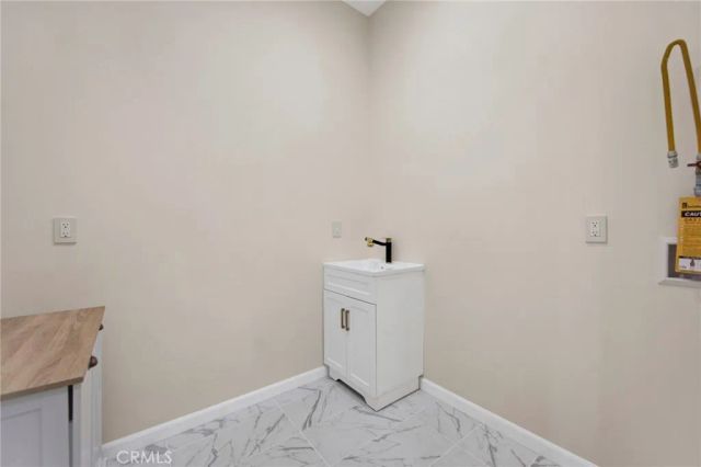 8149 Saint Clair Avenue, North Hollywood, CA 91605