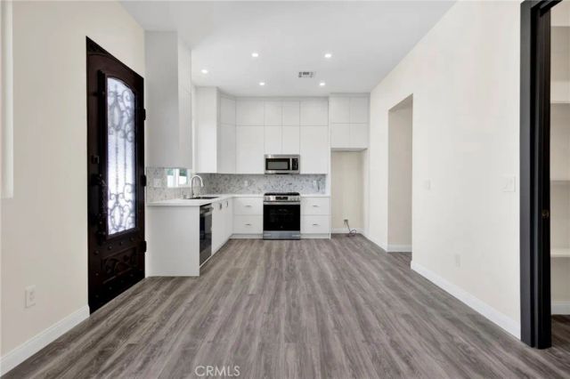 8149 Saint Clair Avenue, North Hollywood, CA 91605