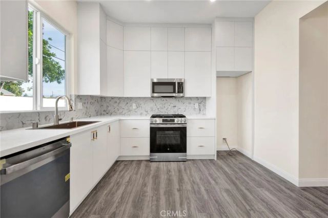 8149 Saint Clair Avenue, North Hollywood, CA 91605