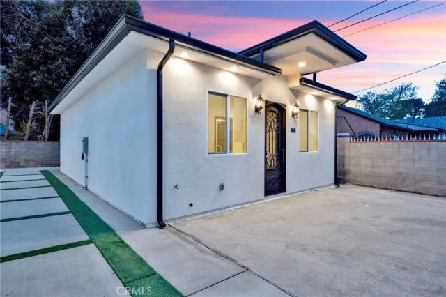 8149 Saint Clair Avenue, North Hollywood, CA 91605