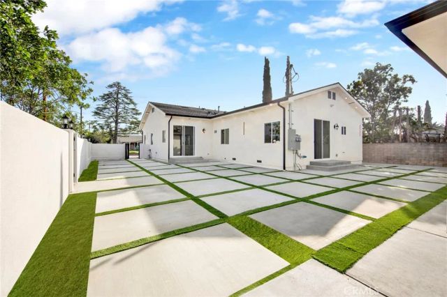 8149 Saint Clair Avenue, North Hollywood, CA 91605