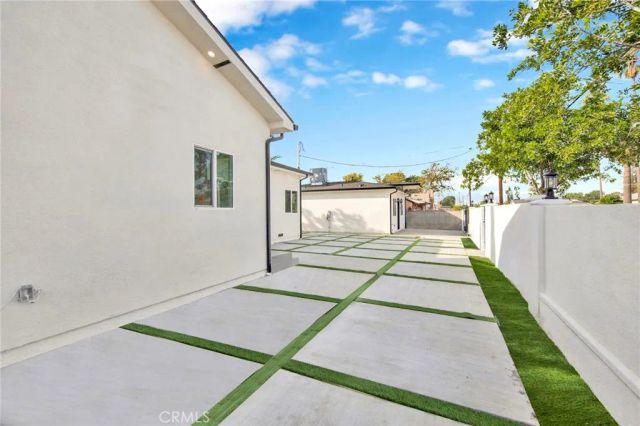 8149 Saint Clair Avenue, North Hollywood, CA 91605