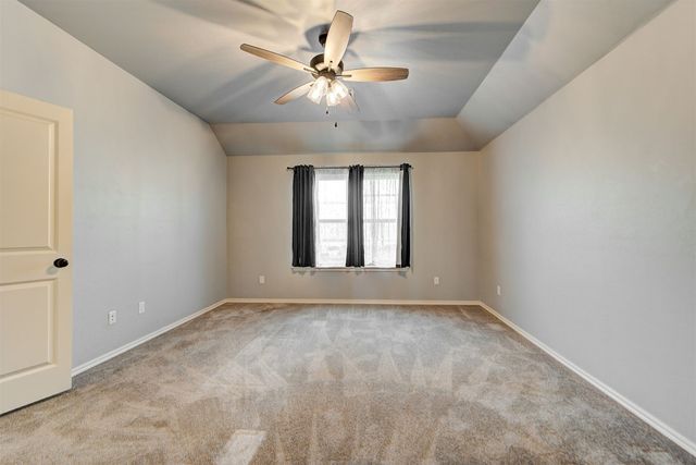 9021 NW 74th Street, Yukon, OK 73099