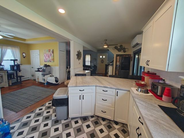 101 Willow St, New Bedford, MA 02740