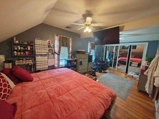 101 Willow St, New Bedford, MA 02740