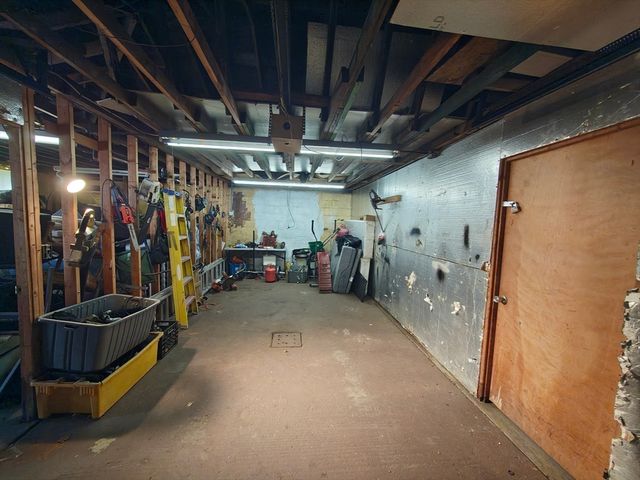 101 Willow St, New Bedford, MA 02740