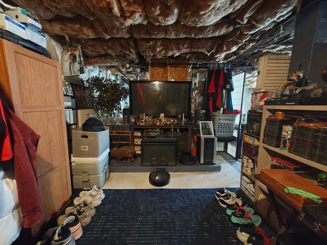 101 Willow St, New Bedford, MA 02740